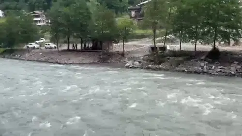 Rize’de acı kurtarma operasyonu Bir genç ve bir AFAD personeli hayatını kaybetti