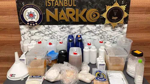 Bayrampaşa'da uyuşturucu imalathanesine polis baskını