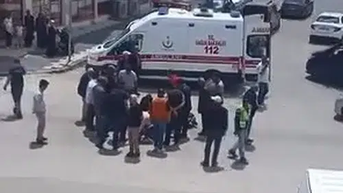 Elazığ’da motosiklet yoldan çıkarak devrildi