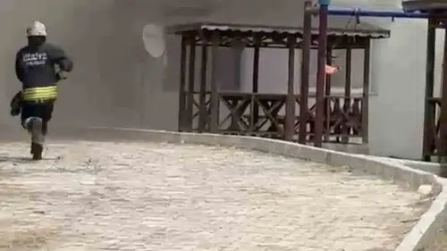 Kapaklı’daki bağ evinde çıkan yangın evi küle çevirdi