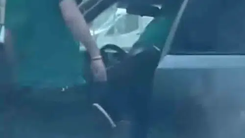 Kartal’daki ufak kaza kavgayla bitti