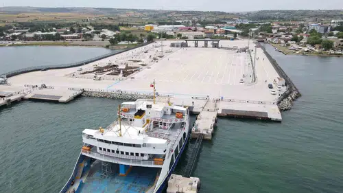 Gelibolu feribotunda bekleme süresi bitiyor
