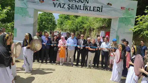 Sason yaz şenliğiyle yerel lezzetlerini vitrine çıkardı