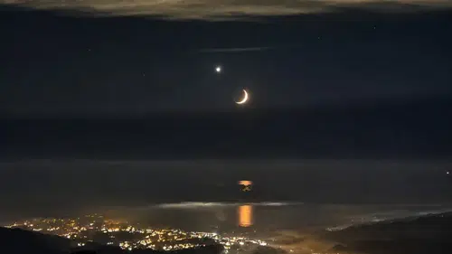 Rize semalarında gökyüzü Türk bayrağına büründü