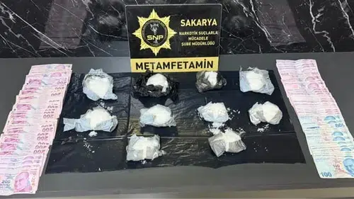 Motosikletli kuryeye narkotik baskını
