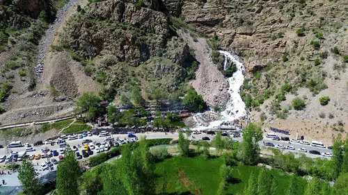 Van'ın saklı cenneti Kanispi bayramda dolup taştı