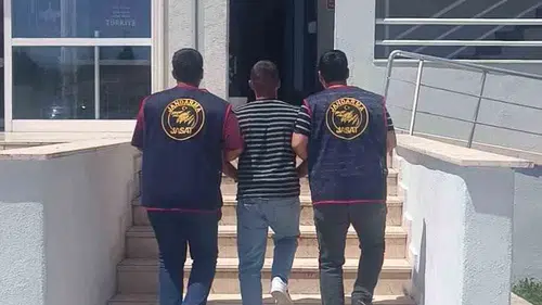 Bilecik jandarması aranan hükümlüyü Gülümbe yolunda kıskıvrak yakaladı