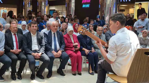 Düzceli öğrencilerin yıl boyu süren el emekleri sergilendi