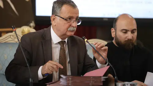 Yunusemre Meclisi’nde siyasi tansiyon yükseldi