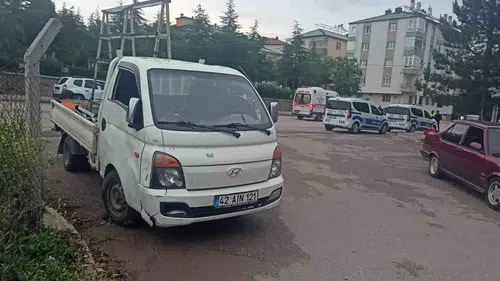 Seydişehir’de pikap ve motosiklet çarpıştı