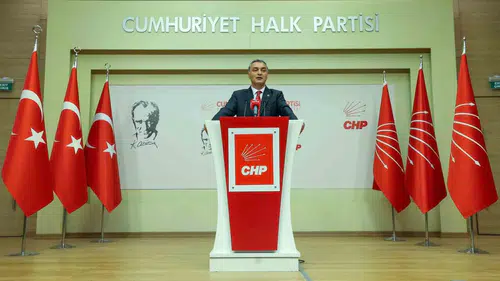 CHP yönetiminden Antalya ve Kayseri için görevden alma kararı