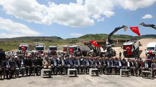 Tunceli yollarında asfalt hamlesi başladı