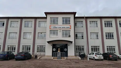Sivaslı genç sporcular için kayıt dönemi başladı
