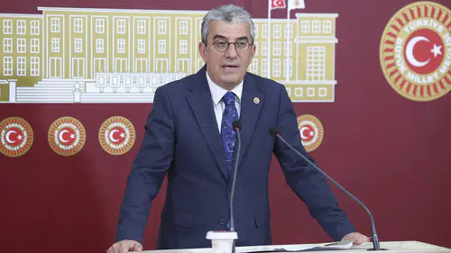 CHP’de gözler kurultay takviminde