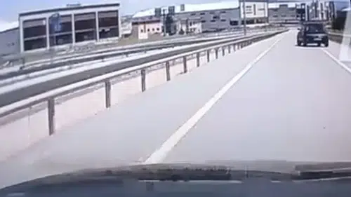 Bursa trafiğinde akıllara durgunluk veren geri manevra