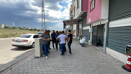 Siverek’te aile faciası Eşi ve kızını vurdu