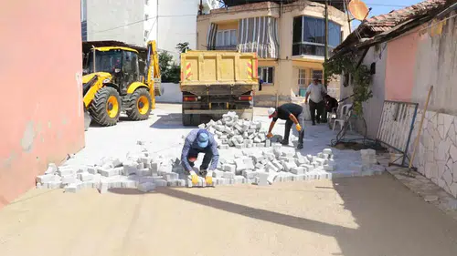 Nazilli yollarında 41 noktada aynı anda yenileme mesaisi
