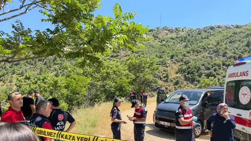 Isparta'da park halindeki araçta acı tablo