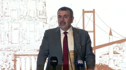 Bakan Tekin 28 Şubat’ın mesleki eğitime vurduğu darbeyi işaret etti