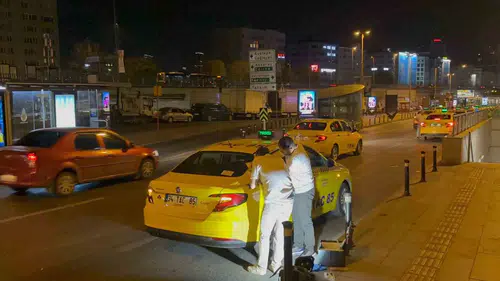 İstanbul’da takside dehşet Yolcu şoförü dövdü, sürücü kalp krizi geçirdi