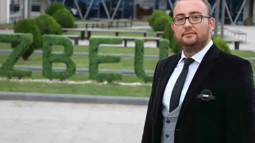 Yapay zekayla sesinizi kopyalayıp ailenizi dolandırabilirler