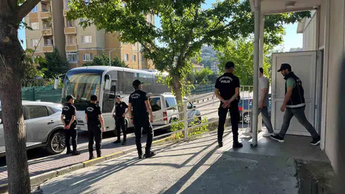 Ünlü isimlerin uyuşturucu operasyonunda adliye süreci başladı