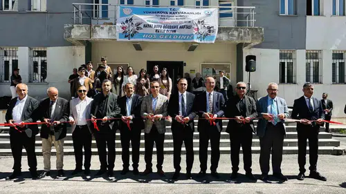 Yüksekova’da binlerce kişinin yıl boyu süren el emeği sergileniyor