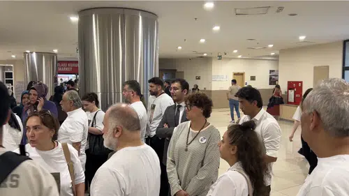 Genç futbolcunun öldürülmesi davasında sanıklar hakim karşısında
