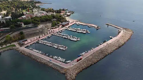 Darıca Belediyesi balıkçı barınağını devraldı ücret tarifesini sıfırladı
