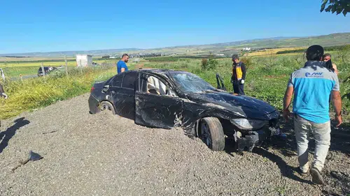 Kurtalan yolunda tır ve otomobil birbirine girdi