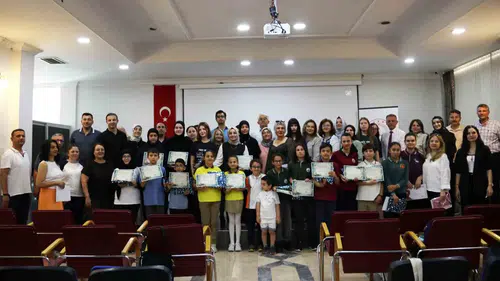 Yalova’da gençlerin Türkçe seferberliği ödülle taçlandı