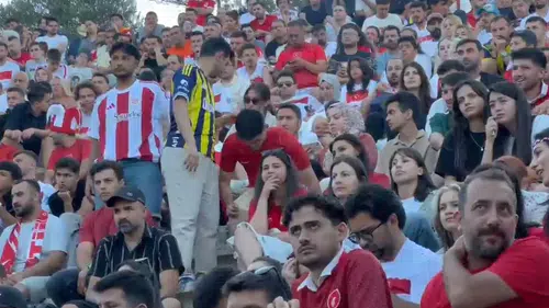 Kaşlılar milli maç coşkusunu 2500 yıllık antik tiyatroda yaşadı