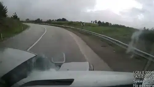 Safranbolu yolunda feci çarpışma kamerada
