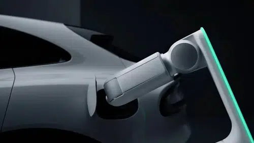 Xiaomi elektrikli araçları kendi başına şarj eden robot geliştirdi