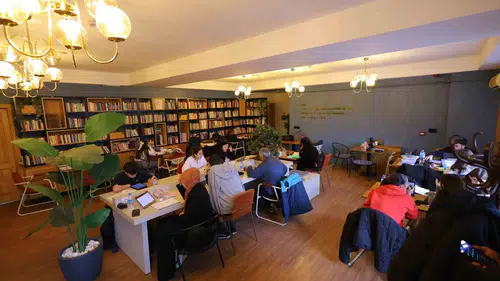 Samsunlu gençler soluğu Rasathane Kitap Kafe’de alıyor