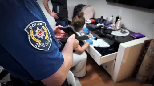 Mersin merkezli operasyonda onlarca kişiye FETÖ gözaltısı