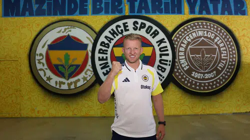 Dirk Kuyt Fenerbahçe’de yeni görevine başladı