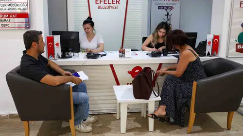 Efeler Belediyesi vatandaşın 11 bin sorununu çözüme kavuşturdu