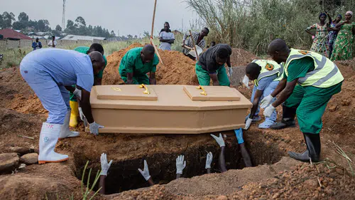 Afrika'da Ebola kabusu büyüyor Can kaybı 1000'i geçti