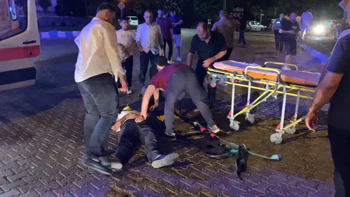 Besni Merinos Kavşağı'nda trafik kazası 3 yaralı