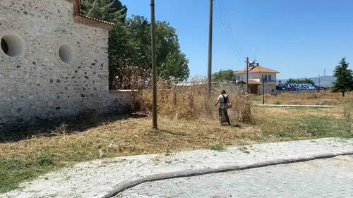 Manisa Karacaahmet Türbesi yeni ziyaretçilerini temiz bir ortamda ağırlayacak