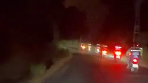 Alanya yangınında kuryeler alevlerin arasından yardım taşıdı