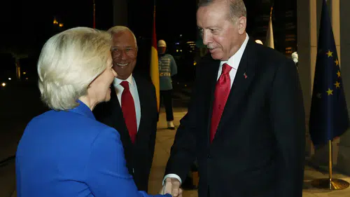 Erdoğan Avrupa Birliği yönetimiyle masaya oturdu
