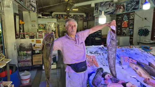 Eskişehir’in kalbi Çukur Çarşı yarım asra meydan okuyor