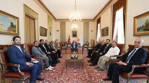 Numan Kurtulmuş Filipinler'den gelen kritik ismi ağırladı
