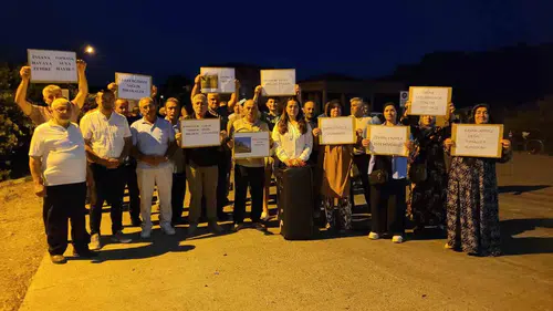 Samsun’da köylüler tarlalarını dron ilaçlamasına karşı gece nöbetiyle koruyor