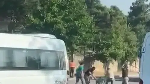 Gebze trafiğinde sopalı saldırı kamerada