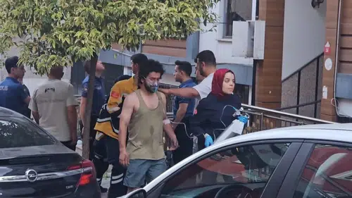 Kağıthane'de binayı saran dumanlar paniğe yol açtı