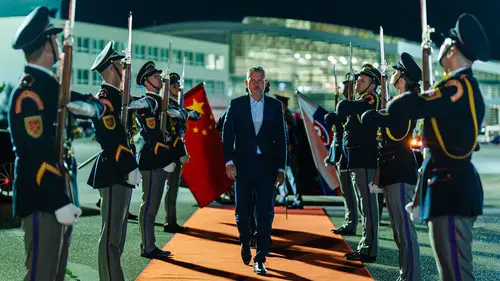 Slovakya lideri Pellegrini Pekin'de stratejik temaslara başladı