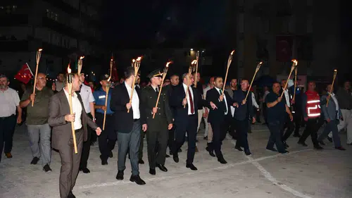 Samsun Vezirköprü 15 Temmuz için tek yürek oldu